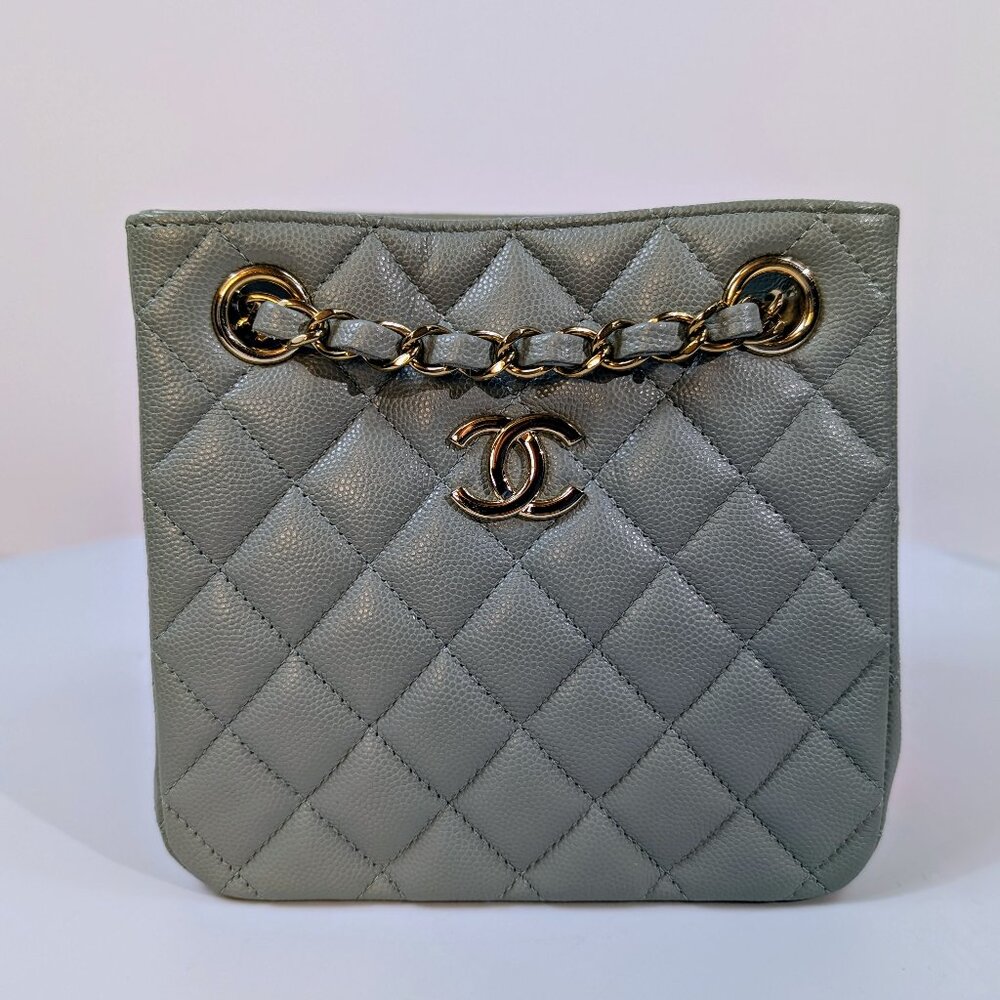 Chanel Rare Light Grey Quilted Caviar Leather Small Bucket Drawstring Bag - Picture 1 of 16